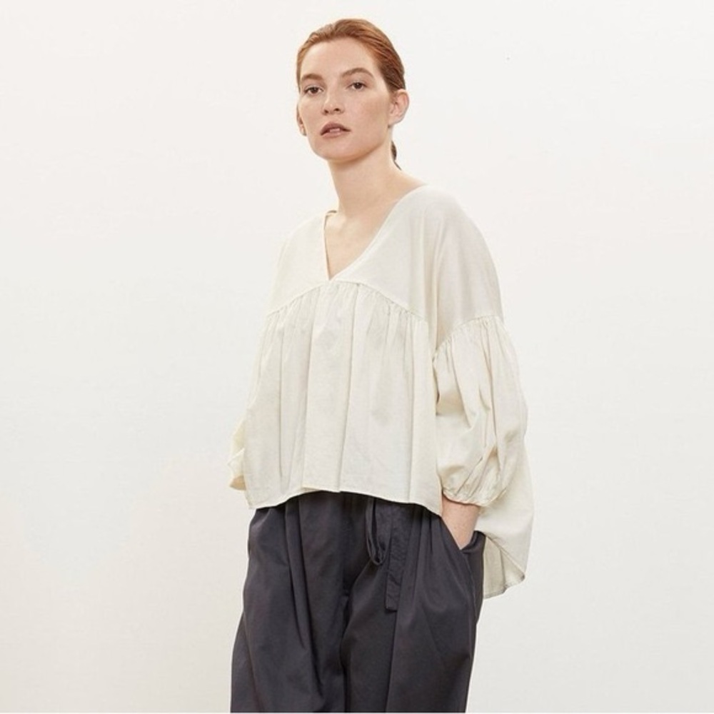Black Crane Puff Top